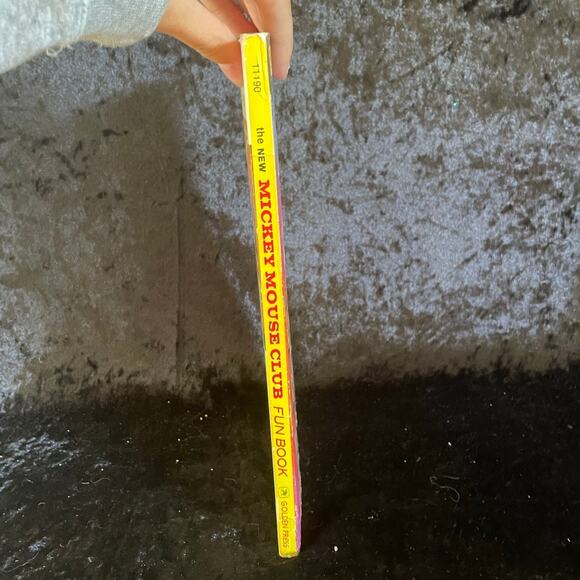 The New Mickey Mouse Club Fun Book | 1977 | Vintage Disney Fan Booklet - Picture 9 of 15